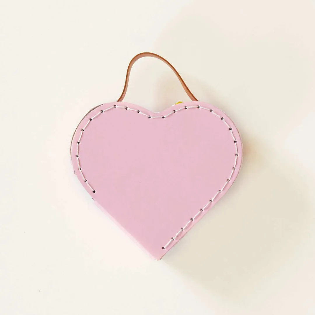 heart_suitcase_2.webp Sarah's Silks Heart Suitcase Shop