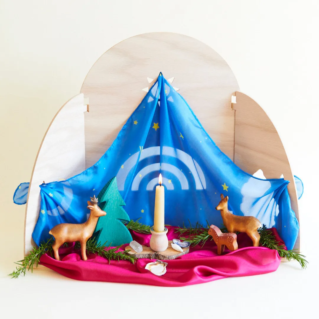 nature_table_display_4.webp Sarah's Silks Nature Table Display Store