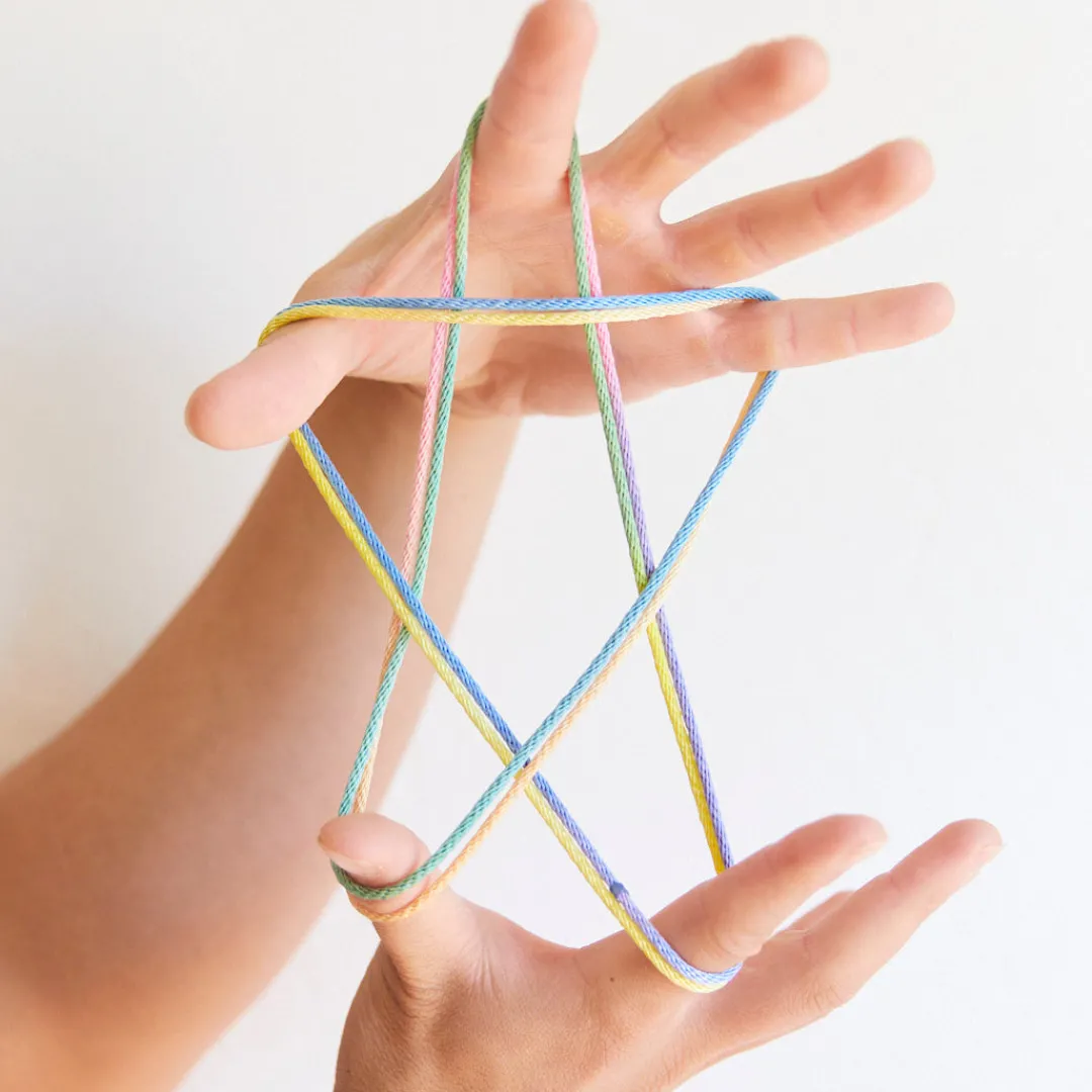 string_game_party_favor_pack_2.webp Sarah's Silks String Game Party Favor Pack Outlet